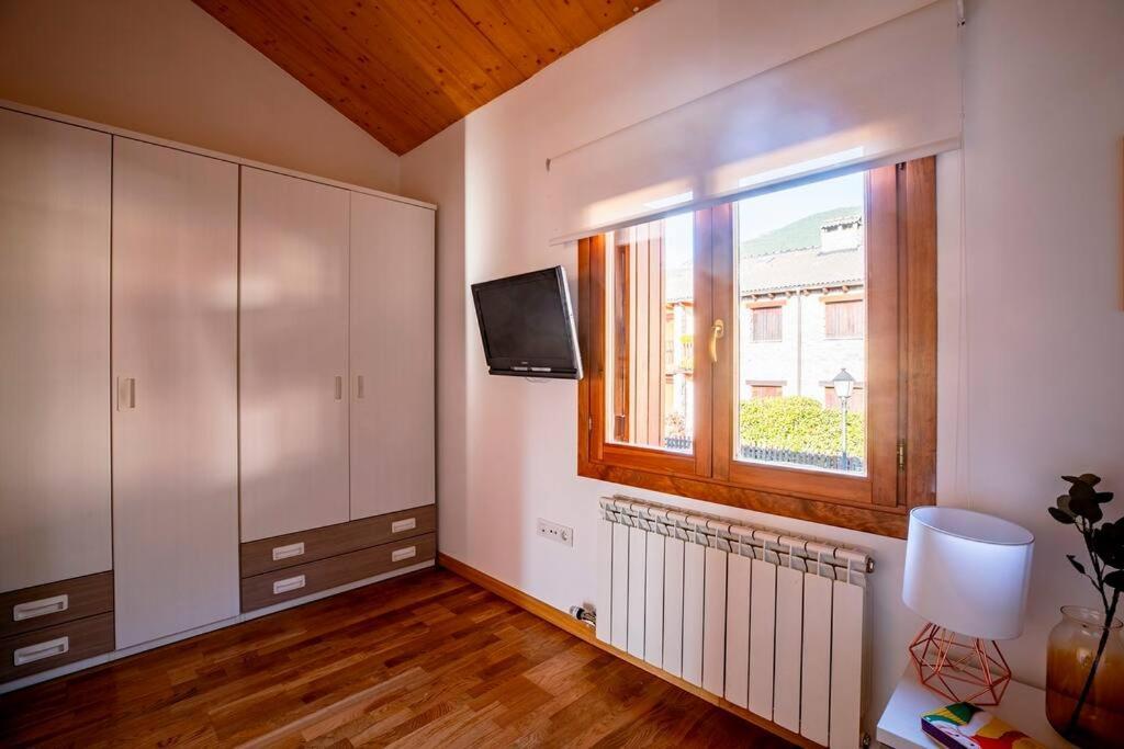 Casa Nieves Apartment Villanua Luaran gambar